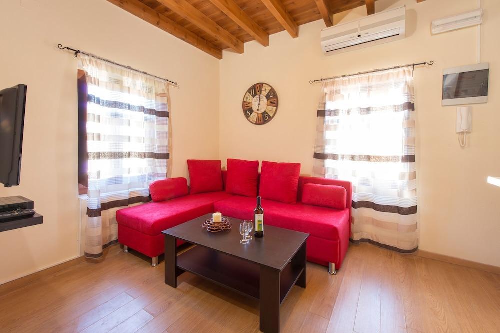 شقة 3 Charites Old Town Rhodes City المظهر الخارجي الصورة